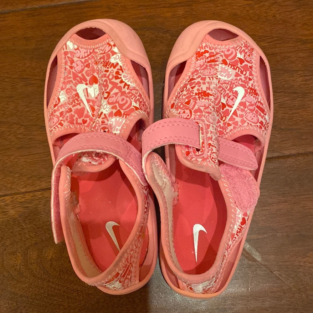 Girls water shoes. Size 8C.